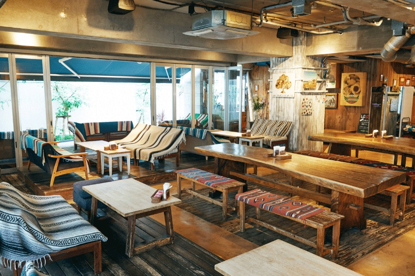 現地の空気感を活かしたカフェをやりたいと考え、BONDI CAFÉを広尾にオープン