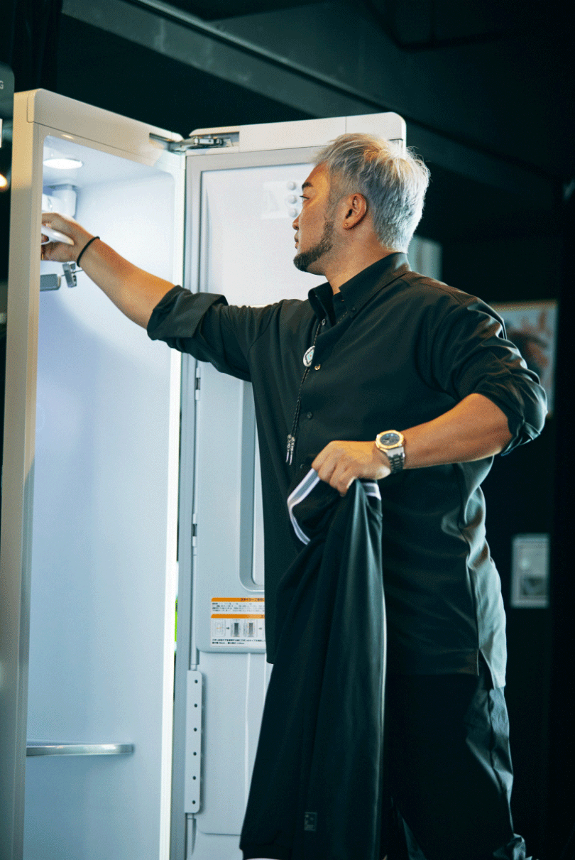 しかも、ゴルファーにとっては昔から悩みのタネだった天敵にも対応してくれるとか。「プレーした方なら分かっていただけると思うのですが、ゴルフ場の多くはとにかく花粉がひどい。それを室内に持ち込むのはいただけませんよね。LG Stylerはその点もケアしてくれるので安心です」。