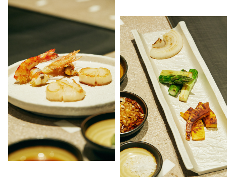 次の一品は、ステーキに備えてさっぱりと野菜の鉄板焼き。この日はみずみずしい群馬県産のアスパラガスと、やさしい甘さの淡路産の玉葱が旬。