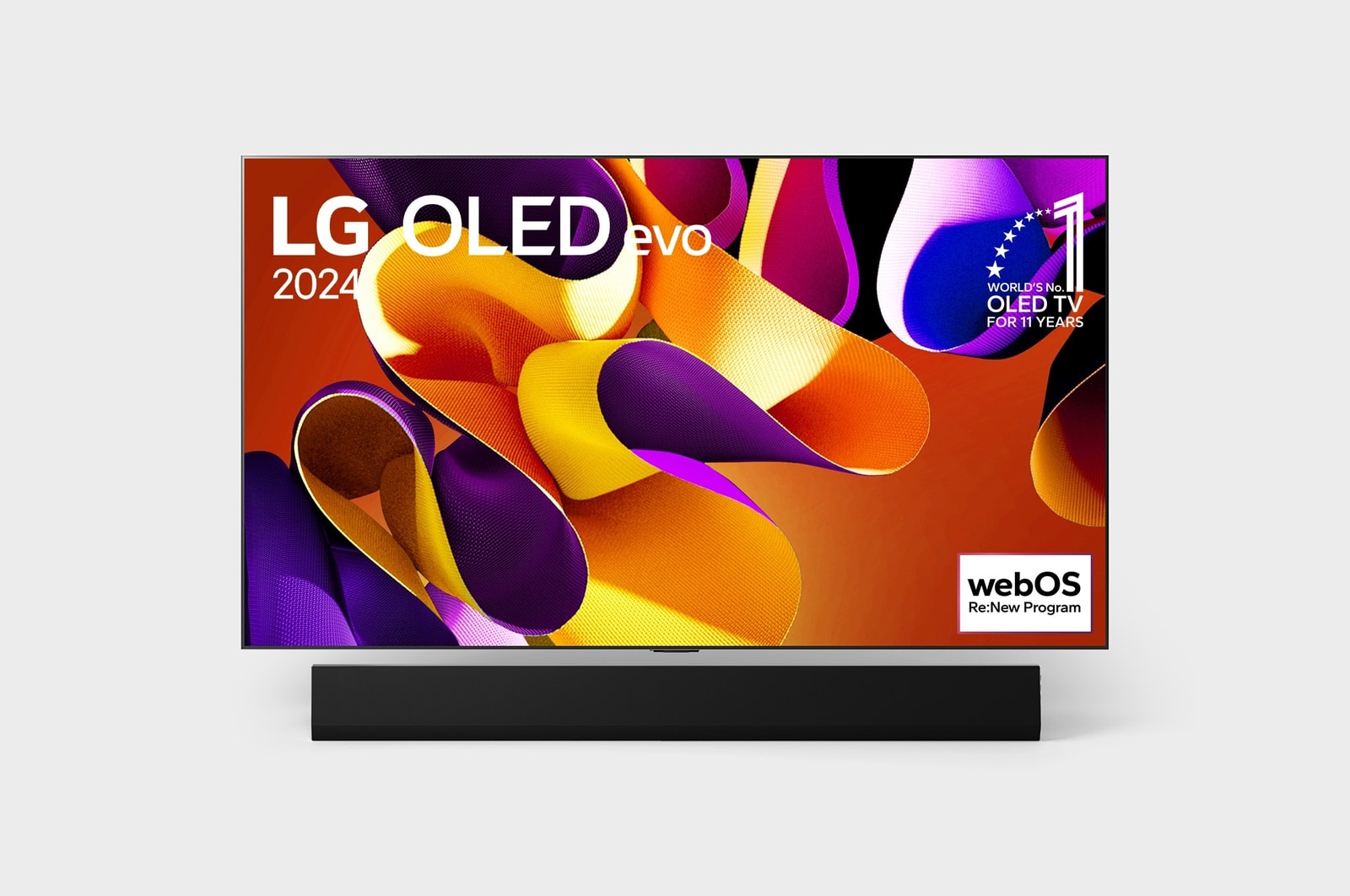 Вид спереди на телевизор LG OLED evo, OLED G4, вид на эмблему «OLED №1 в течение 11 лет» на экране, а также на расположенную ниже звуковую панель