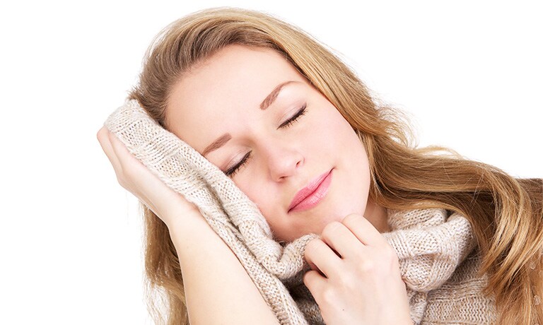 Sin temor a la estática con la función ReduceStatic utiliza calor y vapor para minimizar la electricidad en tu ropa.