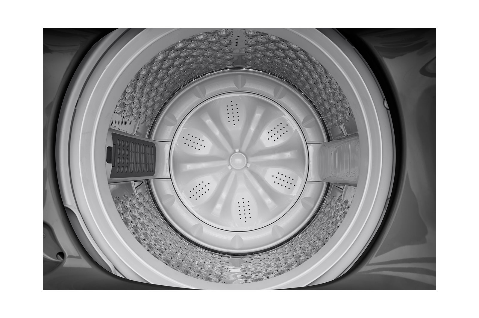 LG Lavadora LG Carga Superior AI DD™  18 kg, WT18MV6