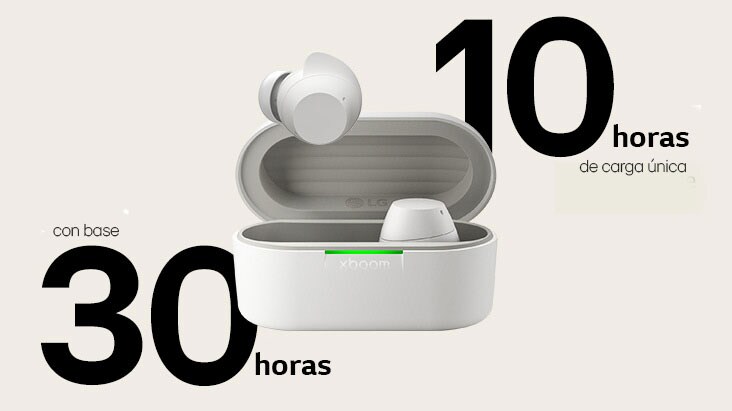Se coloca una base blanca para xboom Buds con su luz encendida y con un par de auriculares en su interior.