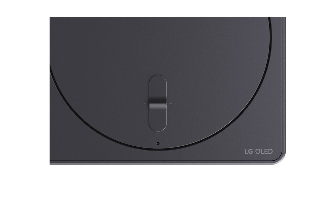 Close-up van een LG OLED TV-scherm waarop te zien is hoe AI Search werkt. Er wordt een klein chatscherm geopend dat weergeeft hoe de gebruiker heeft gevraagd voor de beschikbare sportwedstrijden. AI Search reageert via chat en via miniatuurafbeeldingen van verschillende beschikbare inhoud weer te geven. Er wordt ook gevraagd om het aan Microsoft Copilot te vragen. 