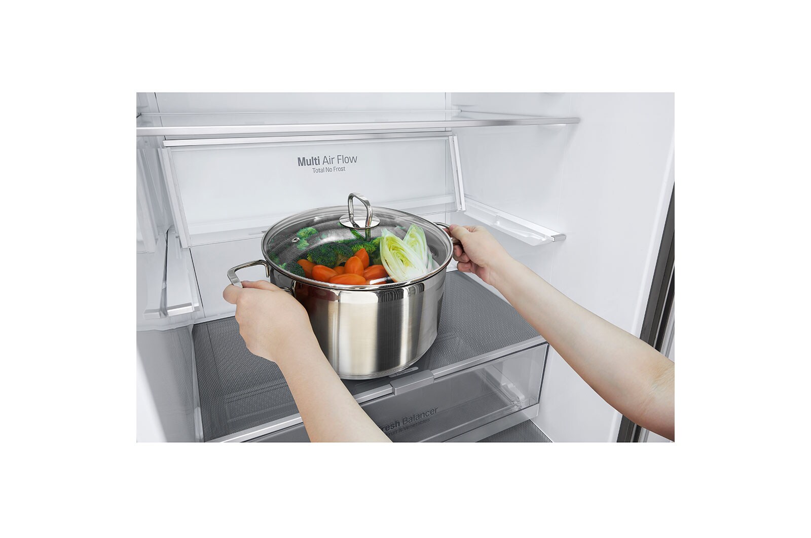 LG Refrigeradora Bottom Freezer 446L con Conectividad Wi-Fi , GB46TGT