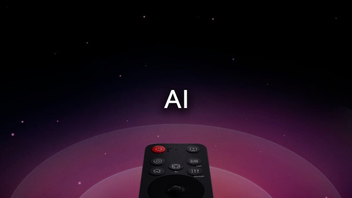 LG AI Magic Remote con el botón de IA resaltado. Hay una representación gráfica de la interfaz de usuario con íconos sobre cómo el botón de IA permite a los usuarios acceder a diferentes funcionalidades con IA. Los servicios incluyen AI Voice ID, AI Search, AI Chatbot, AI Concierge, AI Picture Wizard y AI Sound Wizard. Luego se muestra la funcionalidad cuando el cursor aparece sobre una interfaz, mostrando cómo se puede usar la cámara remota como ratón aéreo para simplemente apuntar y hacer clic.