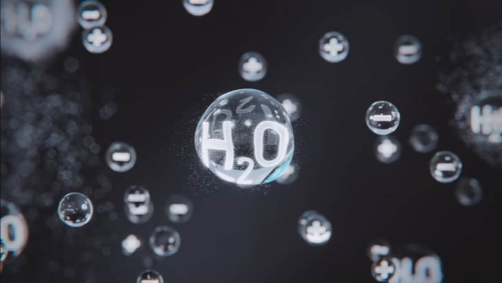 Video showcasing LG air purifier's Ionizer feature, releasing ions to reduce airborne particles and improve air quality