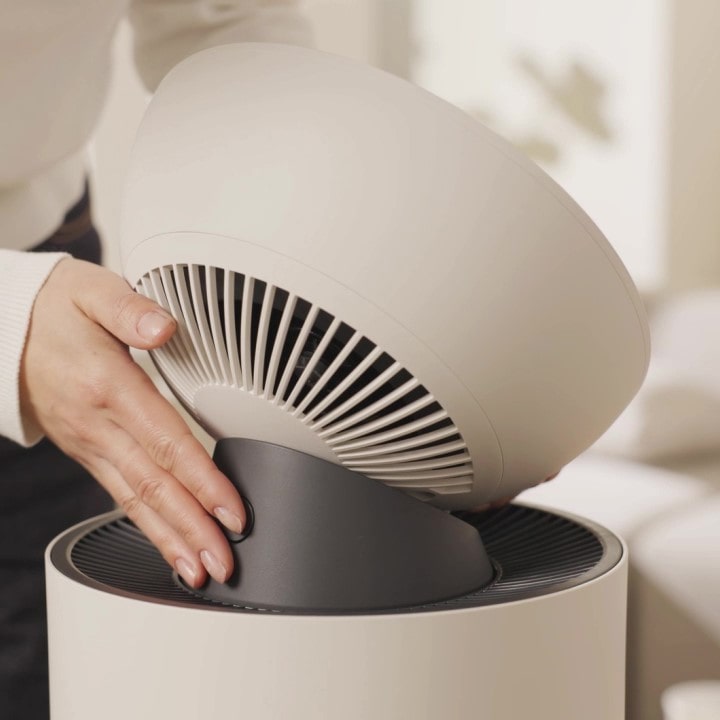 LG air purifier's one-touch detachable head, allowing easy removal for convenient cleaning