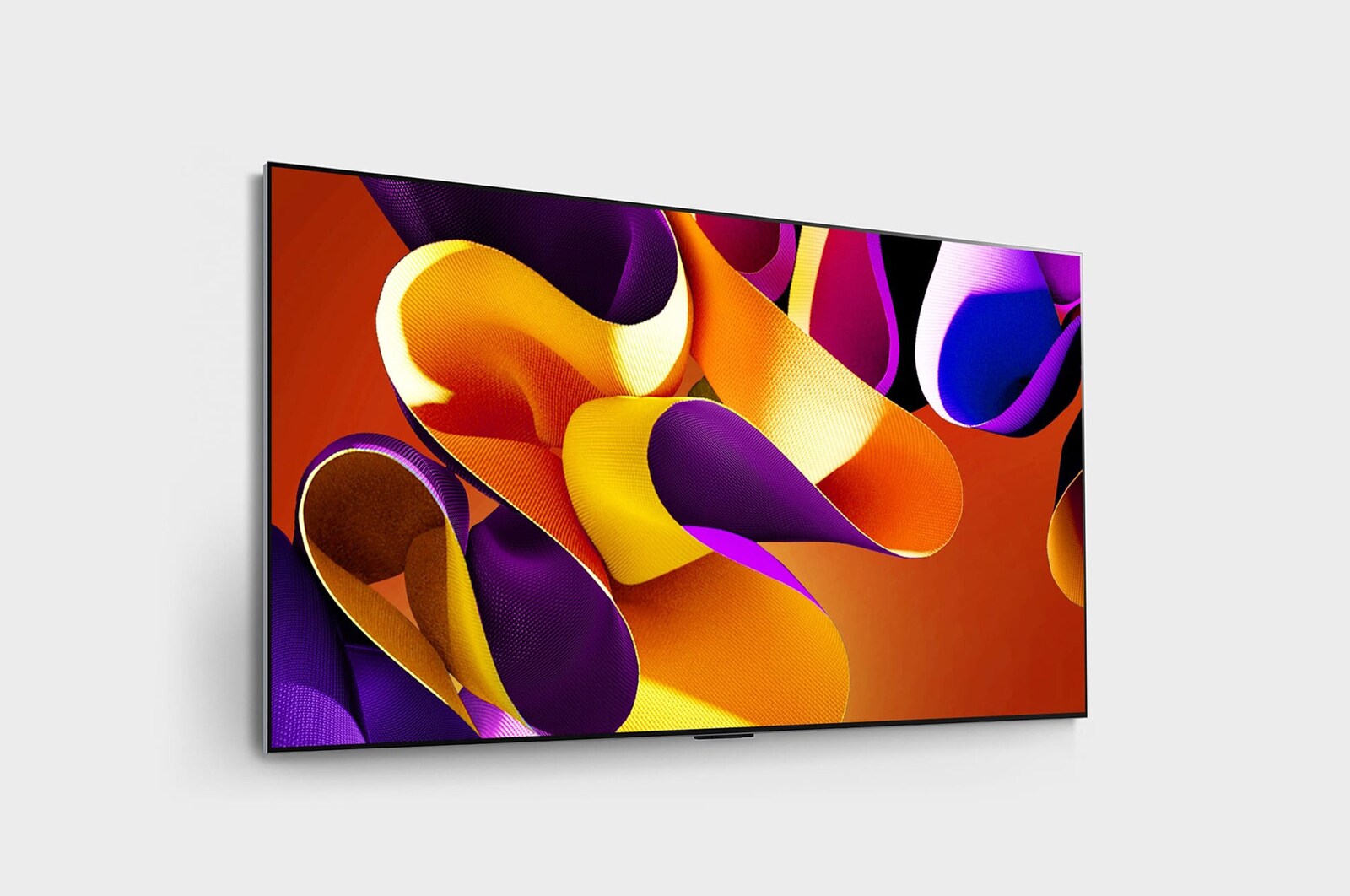 صورة جانبية مائلة بزاوية لليمين لتلفزيون LG OLED evo TV،‏ OLED G4 على الحائط
