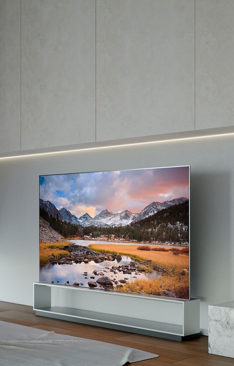 LG SIGNATURE OLED 8K TV placeras i det moderna lyxiga vardagsrummet.