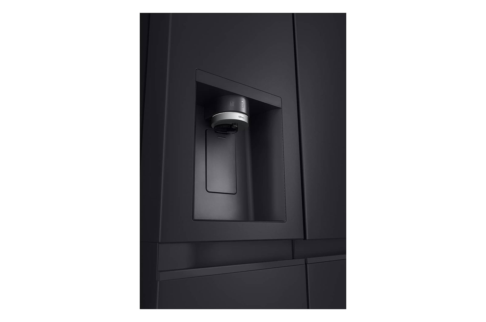 LG 623L Side by Side Fridge with Smart Inverter Compressor™ in Essence Black Steel, GS-L6104EV