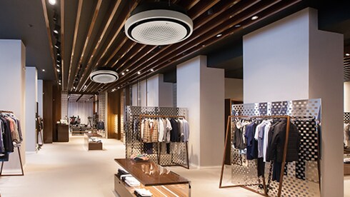 LG Round Cassette 安裝於服飾店天花板。
