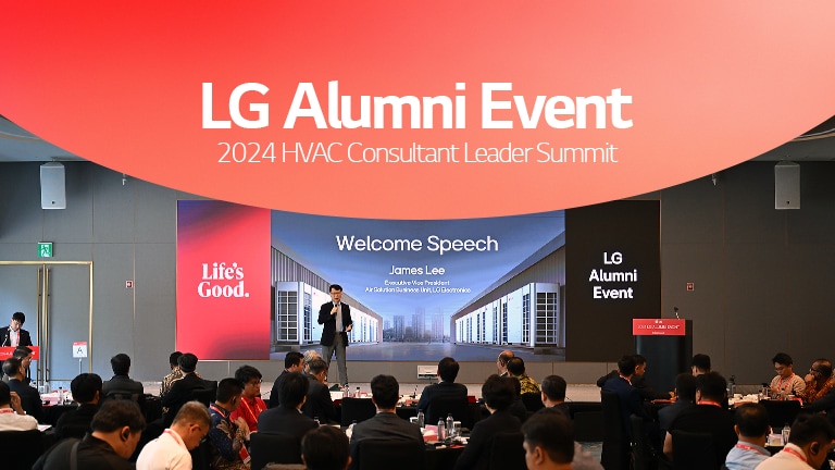 LG Alumni Event 2024 HVAC Consultant Leader Summit. James Lee giving a welcome speech on stage in front of an audience.	