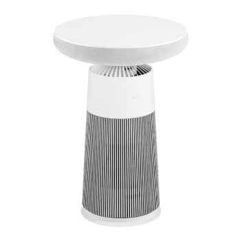 Góc nhìn ba phần tư của LG PuriCare™ Aerospeaker trên nền trắng