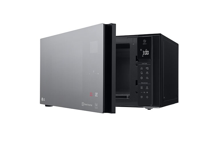 LG 42L NeoChef™ Solo Microwave Oven in Black Finish, MS4295DIS
