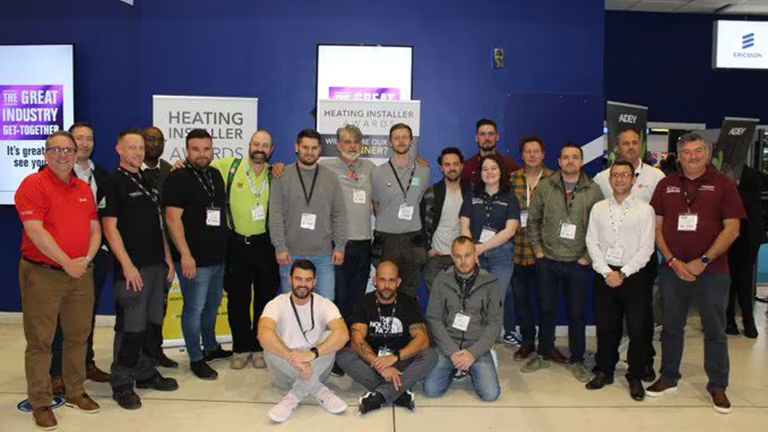 https://gp1prod.lg.com/content/dam/lge/gb/microsite/images/blog-list/heatinginstallerawards2.jpg