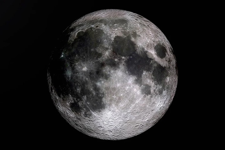 An image of a full moon