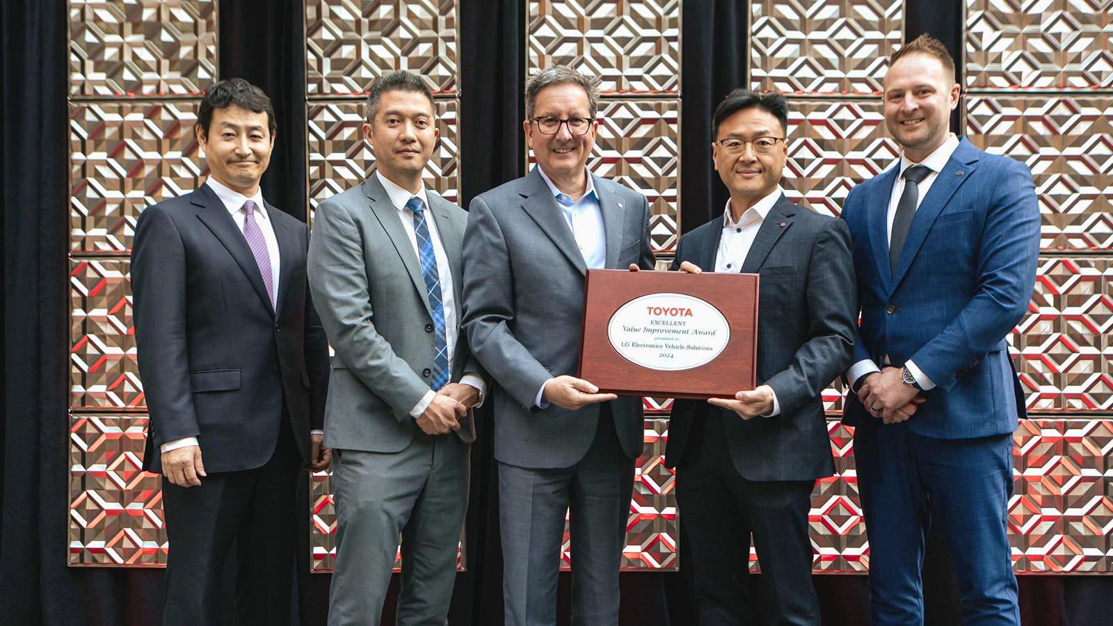 LG Honored with Toyota’s “Excellent Value Improvement Award” for the First Time.
